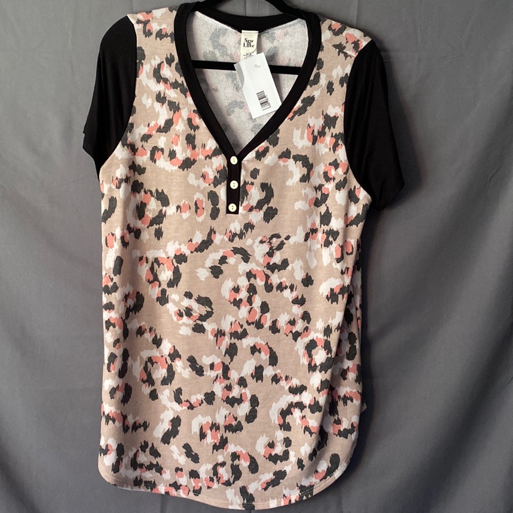 NWT - Cheetah Print Baseball Style Tee